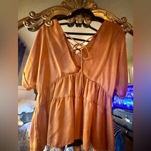 Elegant boutique Women's Top